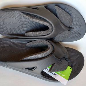 WOMEN'S OOFAS OOLALA SANDAL - BLACK EU40